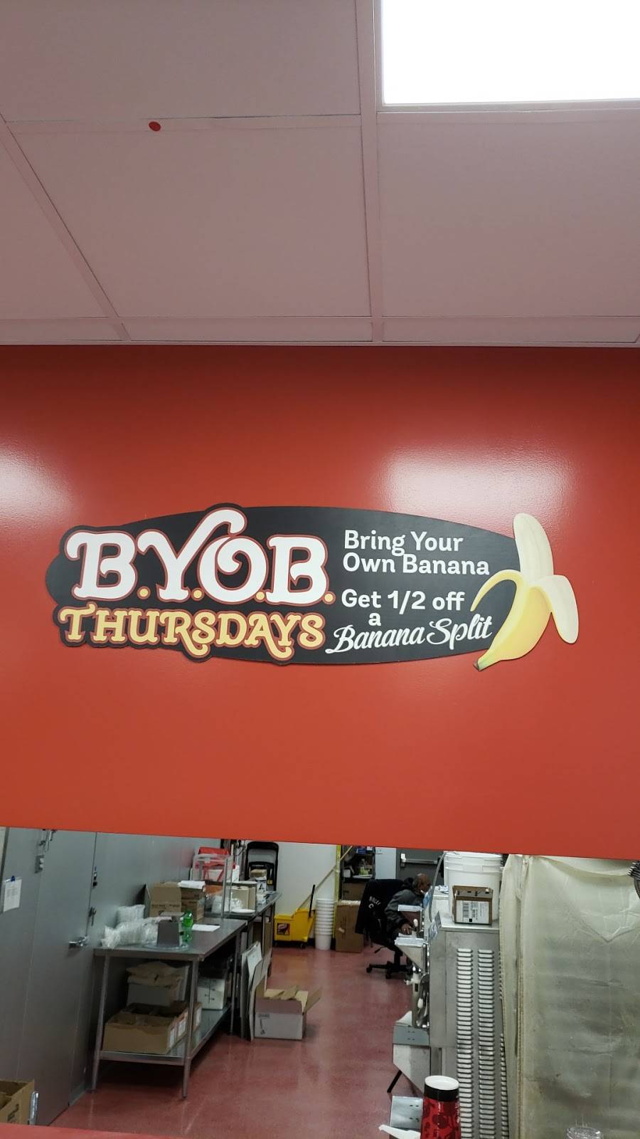 Brusters Ice Cream of Haverhill, MA | restaurant | 124 Main St, Haverhill, MA 01830, USA | 9789146280 OR +1 978-914-6280