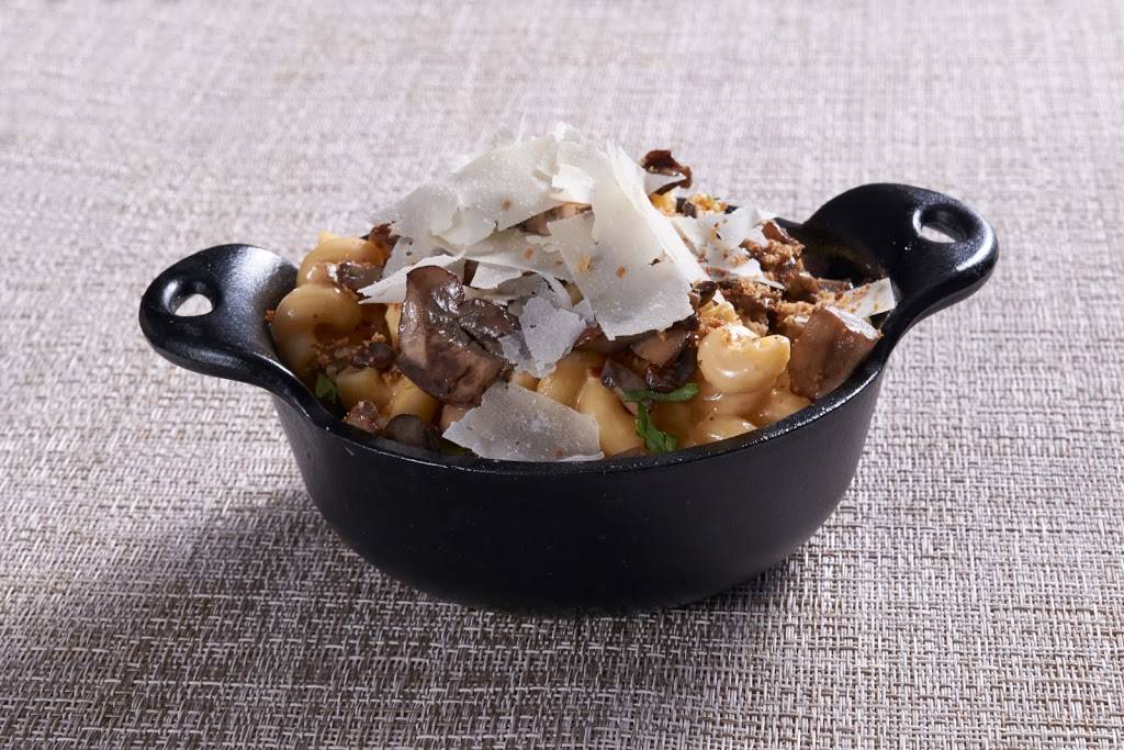 Mac Dynamite | restaurant | 4131 N Rockwell St, Chicago, IL 60618, USA | 8722030830 OR +1 872-203-0830