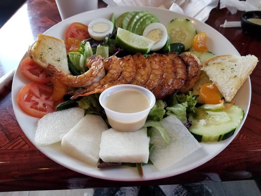 El Muelle Seafood | restaurant | 6705 Airline Dr, Houston, TX 77076, USA | 8329402388 OR +1 832-940-2388