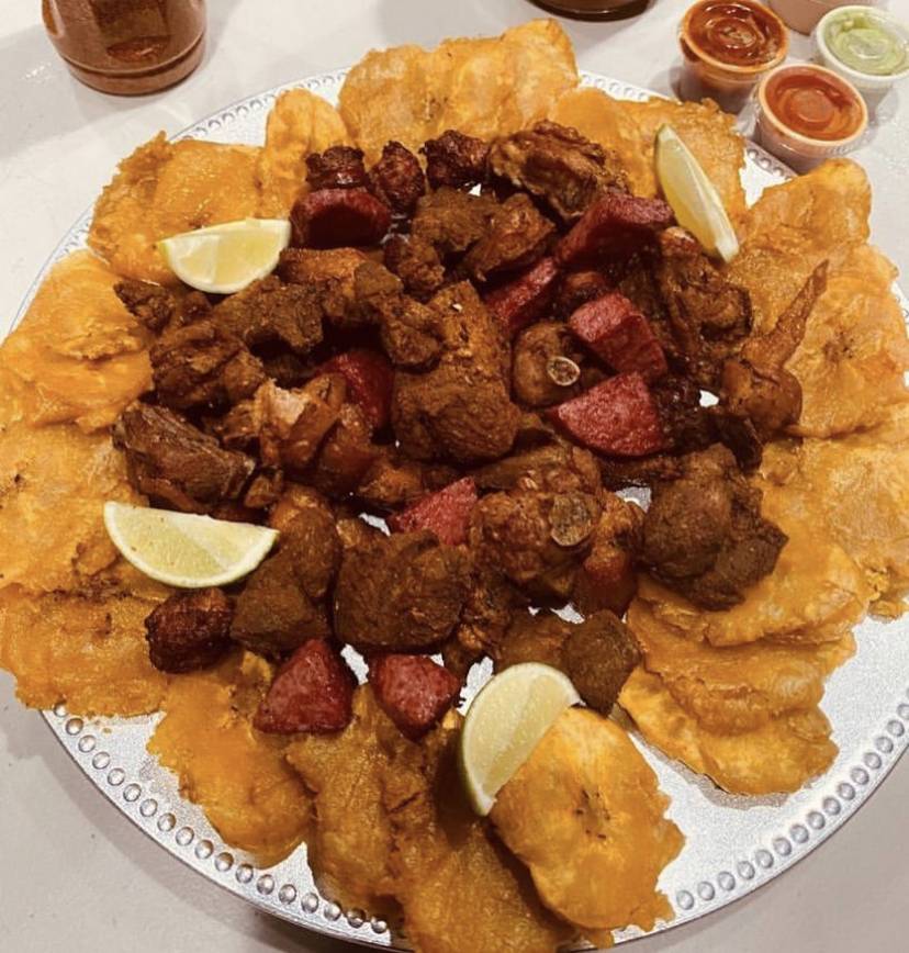 El Rey Bar | restaurant | 2300 W Oak Ridge Rd, Orlando, FL 32809, USA | 4079143480 OR +1 407-914-3480