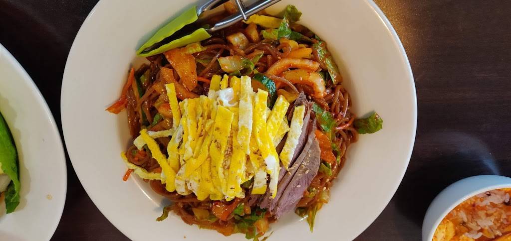 Wow Korean Restaurant | restaurant | 55 Dundas St E, Mississauga, ON L5A 1W1, Canada | 9058962315 OR +1 905-896-2315