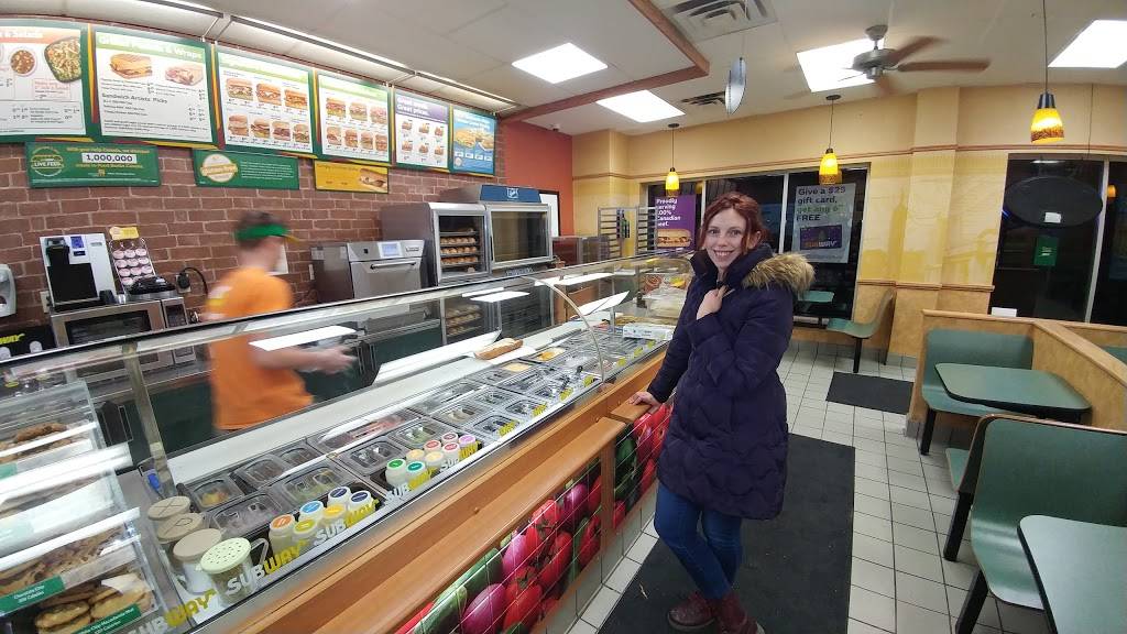 Subway | restaurant | 645 Hurontario St, Collingwood, ON L9Y 2N6, Canada | 7054434343 OR +1 705-443-4343