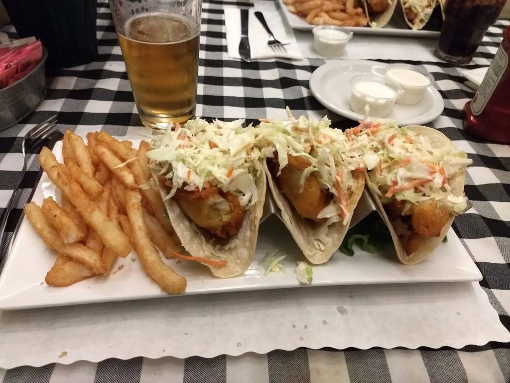 Fosters Bighorn | restaurant | 143 Main St, Rio Vista, CA 94571, USA | 7073742511 OR +1 707-374-2511