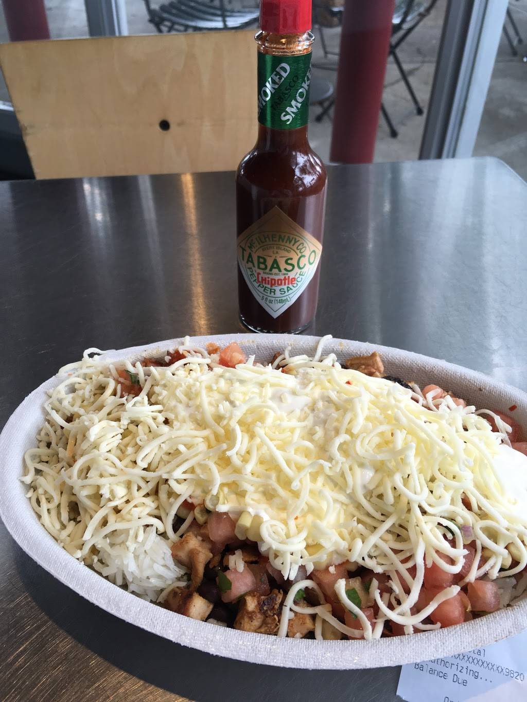 Chipotle Mexican Grill | restaurant | 5920 Roswell Rd Ste B101, Sandy Springs, GA 30328, USA | 4042522998 OR +1 404-252-2998