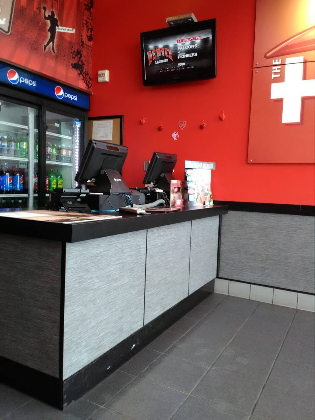 Pizza Hut | meal takeaway | 4415 City Centre Rd #100, Longmont, CO 80504, USA | 3037726800 OR +1 303-772-6800