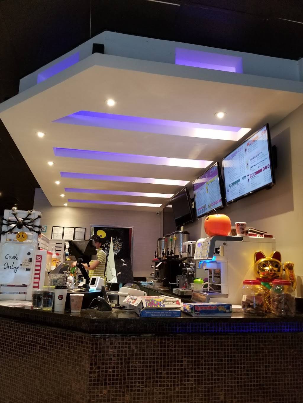 Kung Fu Tea | cafe | 4925 N Broadway Suite D, Chicago, IL 60640, USA | 8722085955 OR +1 872-208-5955