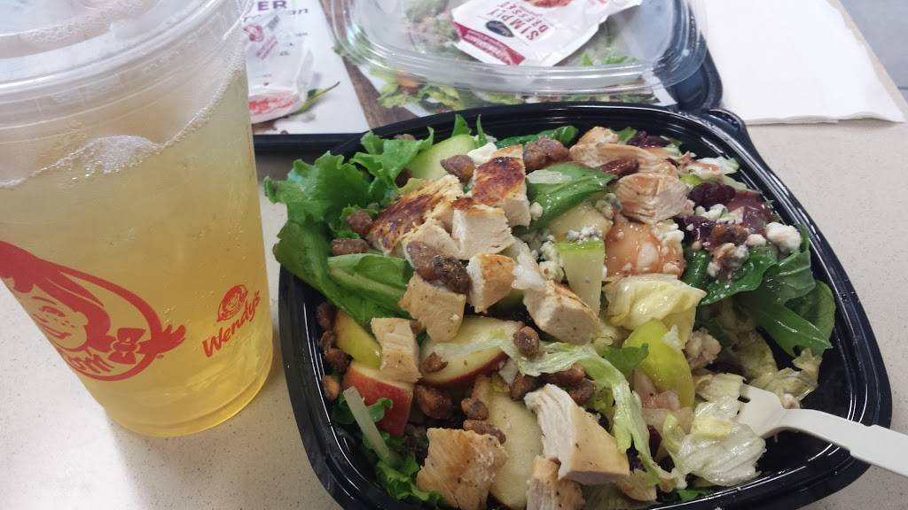 Wendys | restaurant | 3232 Lavon Dr, Garland, TX 75040, USA | 9728054463 OR +1 972-805-4463