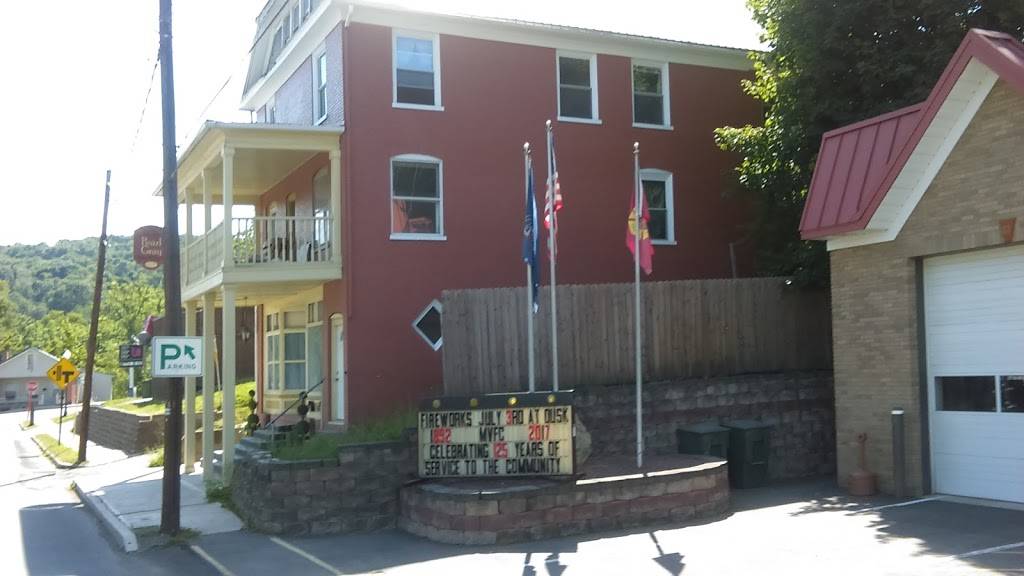 Station House | restaurant | 44 Montgomery St, Montgomery, PA 17752, USA | 5705472283 OR +1 570-547-2283