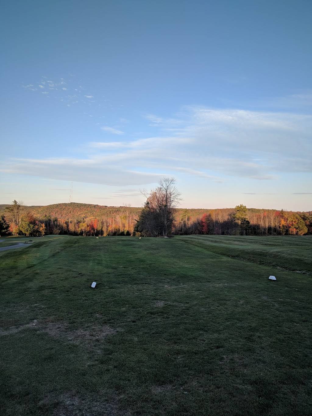 The Meadows Golf Club | restaurant | 495 Huntington Hill Rd, Litchfield, ME 04350, USA | 2072683000 OR +1 207-268-3000