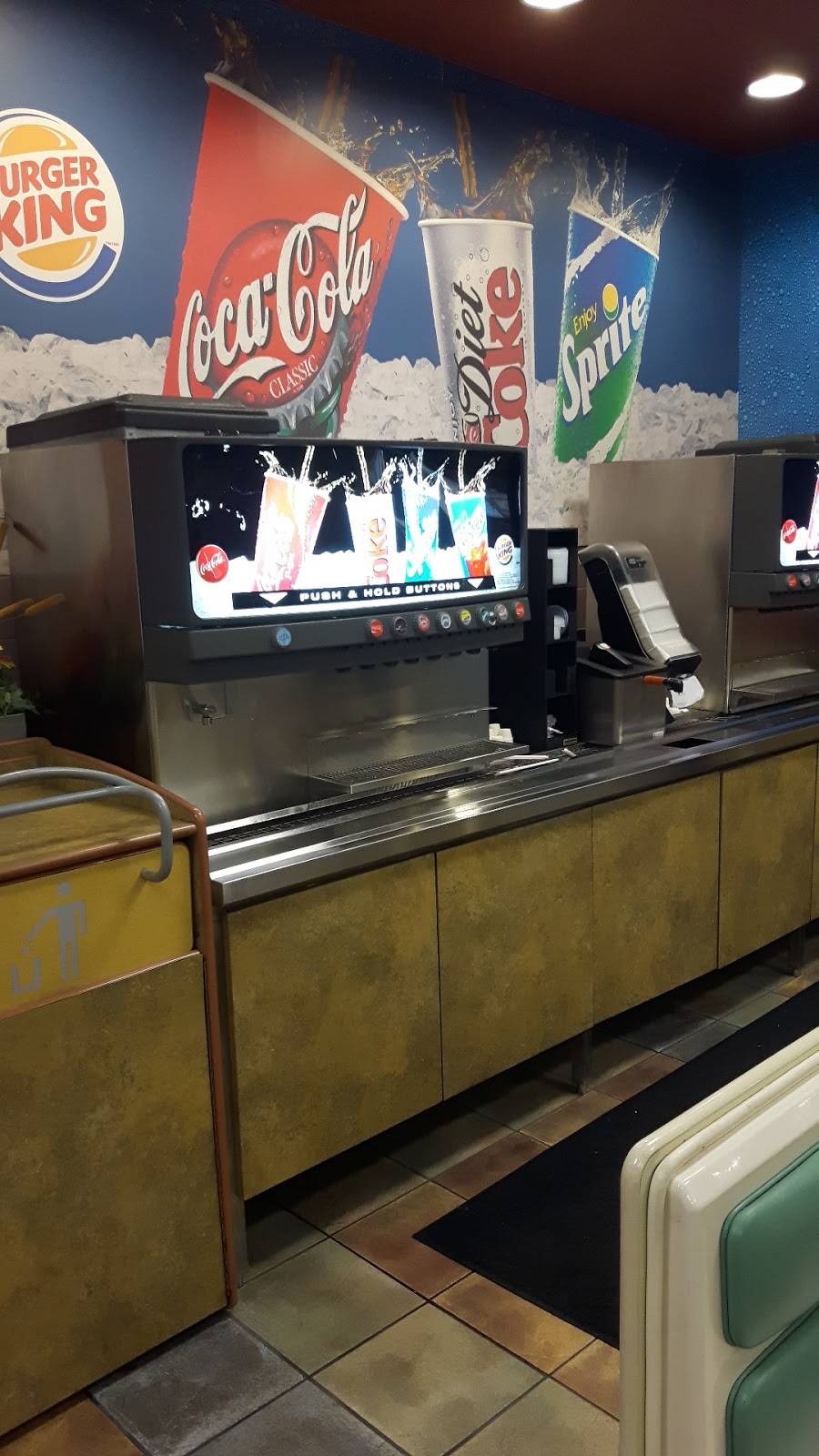 Burger King | restaurant | 4320 Walker Rd, Windsor, ON N8W 3T5, Canada | 5199695223 OR +1 519-969-5223