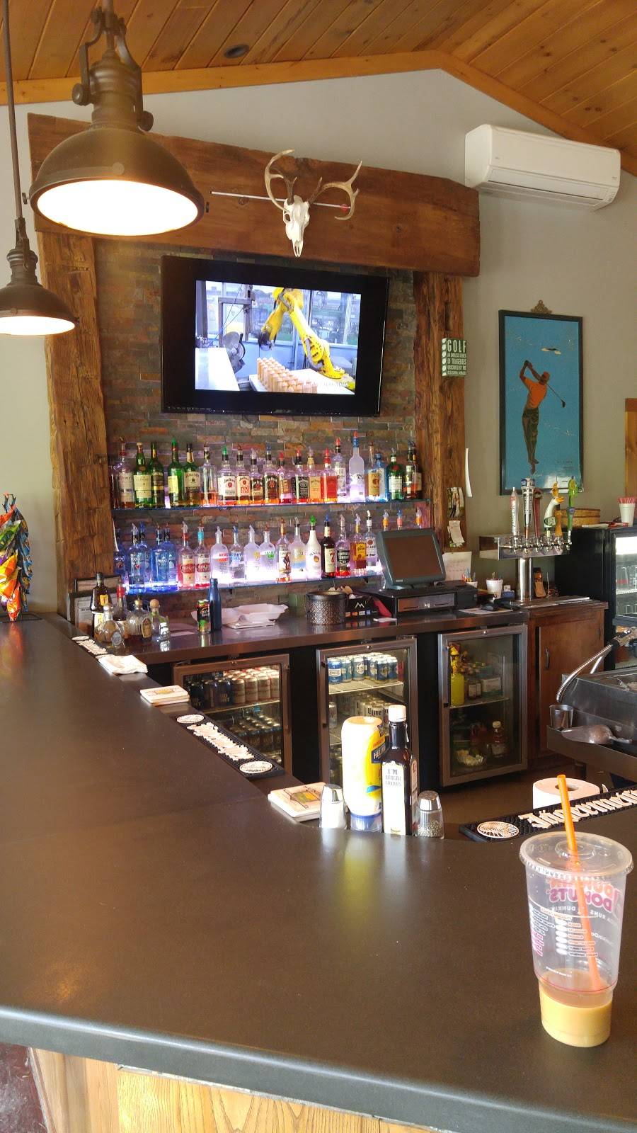 Sundown Golf & Country Club | restaurant | 129 Hay Path Ln, Bainbridge, NY 13733, USA | 6078956888 OR +1 607-895-6888