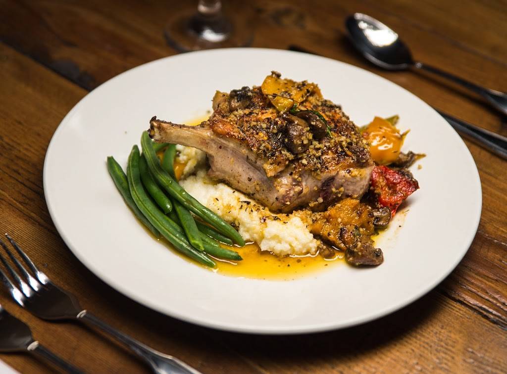 Chef Marcs Trattoria | restaurant | 8615 W Sahara Ave, Las Vegas, NV 89117, USA | 7022336272 OR +1 702-233-6272