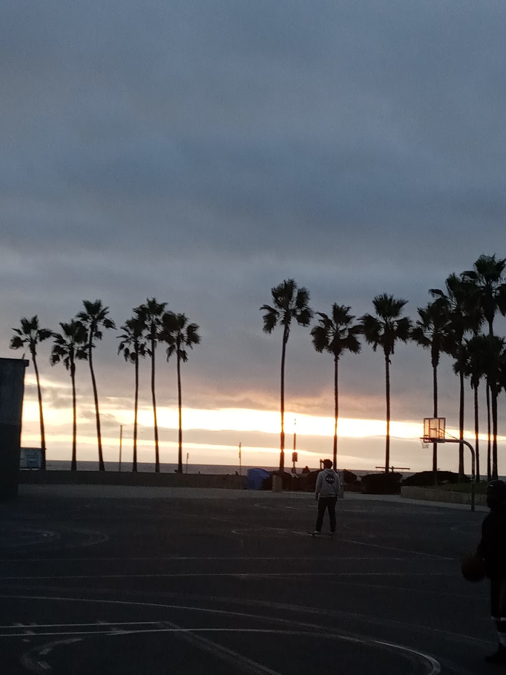 Two Hands Korean Corn Dogs - Venice Boardwalk | restaurant | 1809 Ocean Front Walk, Venice, CA 90291, USA | 3107516286 OR +1 310-751-6286