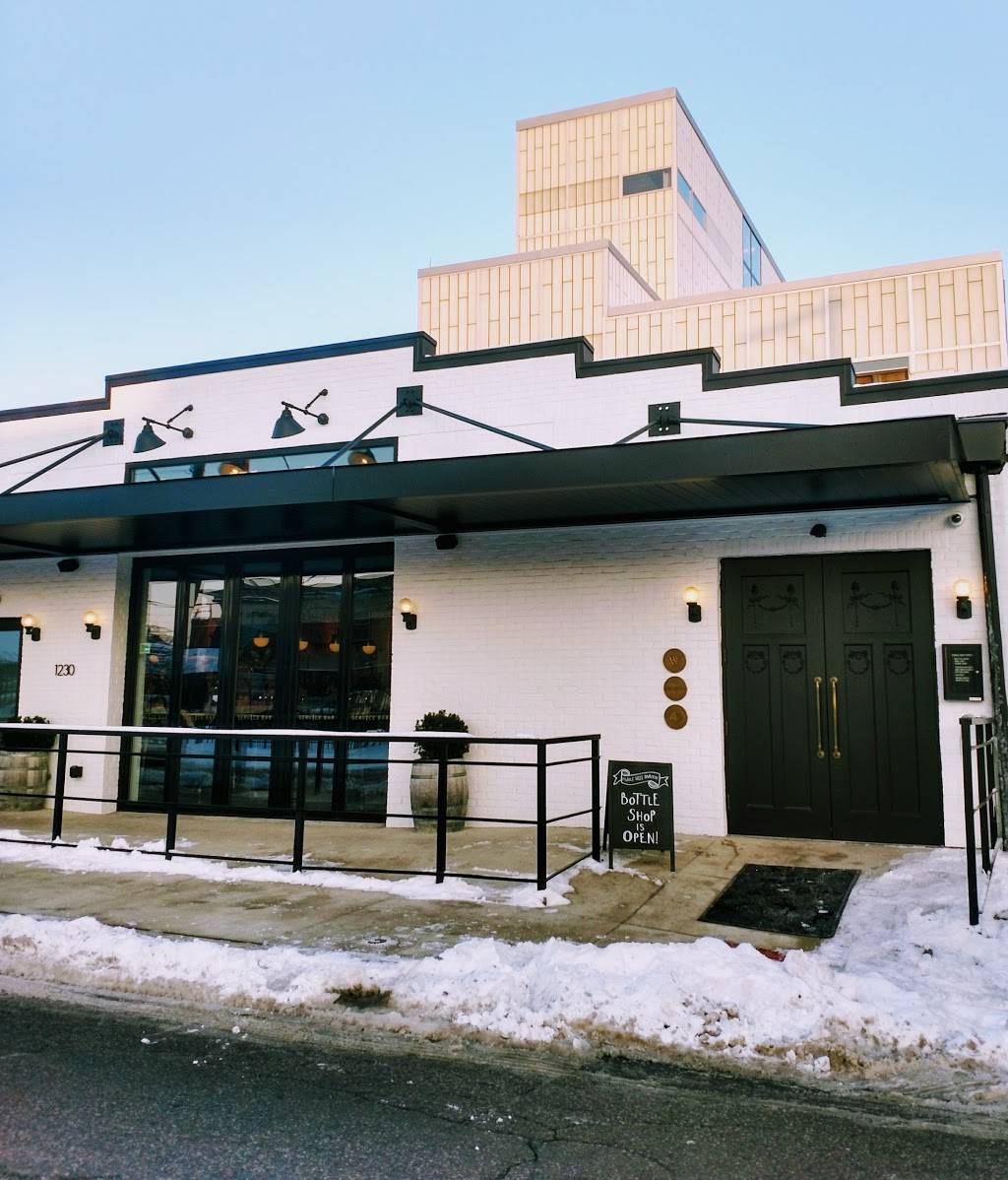 Service Bar | restaurant | 1230 Courtland Ave, Columbus, OH 43201, USA | 6149471231 OR +1 614-947-1231