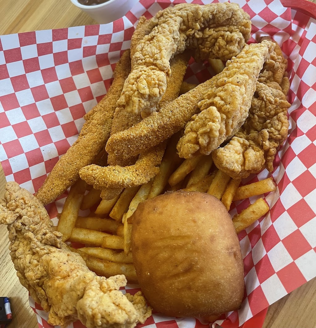 Sam’sSnackShack | restaurant | 9004 W Broad St, Richmond, VA 23294, USA | 8043007120 OR +1 804-300-7120