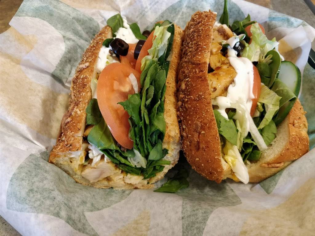 Subway Restaurants | restaurant | 1805 SW 13th St, Gainesville, FL 32608, USA | 3523748345 OR +1 352-374-8345
