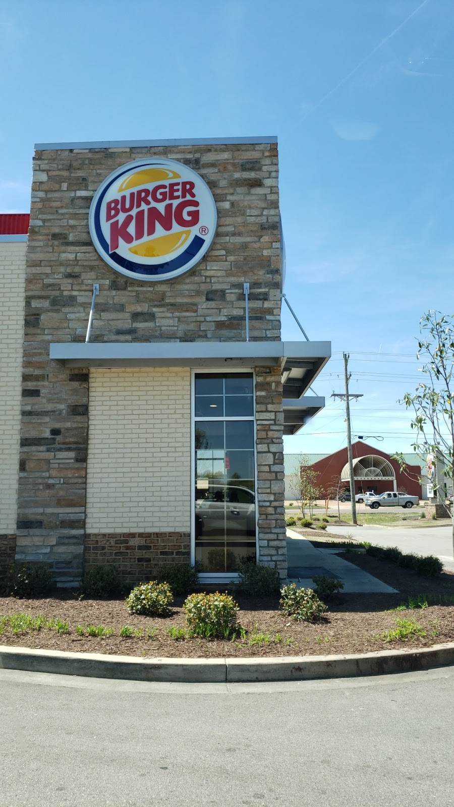 Burger King | restaurant | 7370 Hacks Crossing, Olive Branch, MS 38654, USA | 6628950256 OR +1 662-895-0256