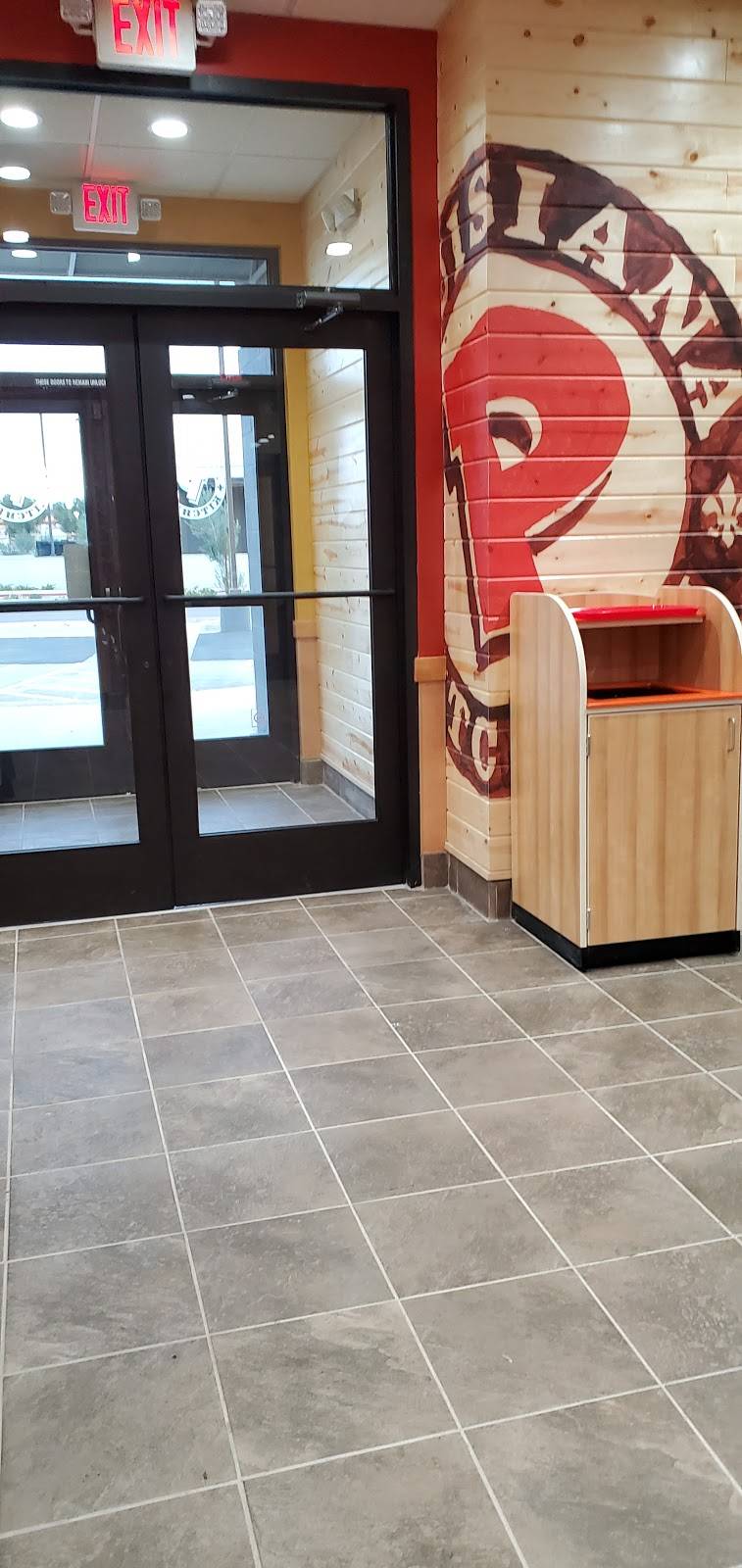 Popeyes Louisiana Kitchen | restaurant | 1661 E Baseline Rd, N Higley Rd Near, Gilbert, AZ 85234, USA | 4802675141 OR +1 480-267-5141