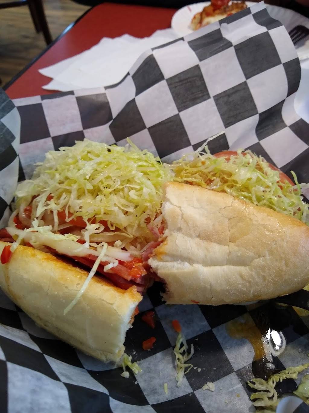 Rubinos Pizzeria | restaurant | 2415 Centreville Rd, Herndon, VA 20171, USA | 7037133335 OR +1 703-713-3335