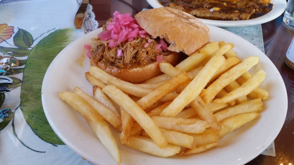 Cafe Capistrano | cafe | 523 Church St, Half Moon Bay, CA 94019, USA | 6507267699 OR +1 650-726-7699