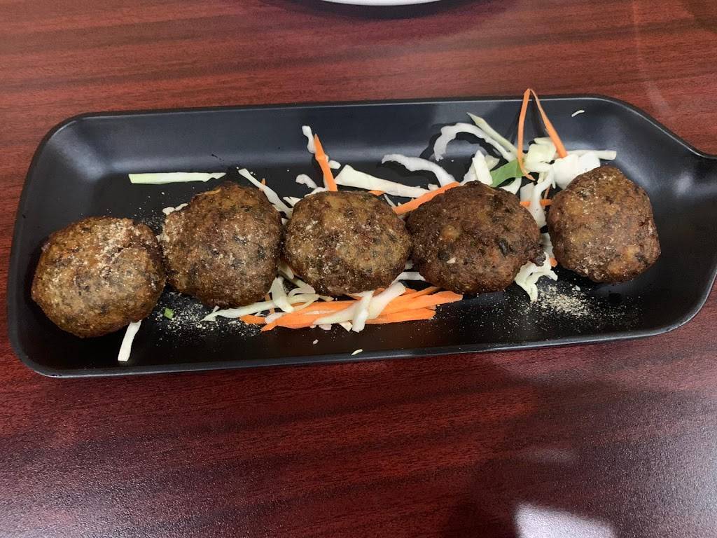 Rajs Kitchen | restaurant | 9609 N Tryon St unit-a, Charlotte, NC 28262, USA | 9809995511 OR +1 980-999-5511