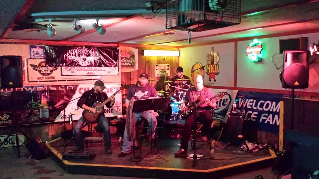 Charlies Place | restaurant | 300 Defiance Ave, Hicksville, OH 43526, USA | 4195429692 OR +1 419-542-9692