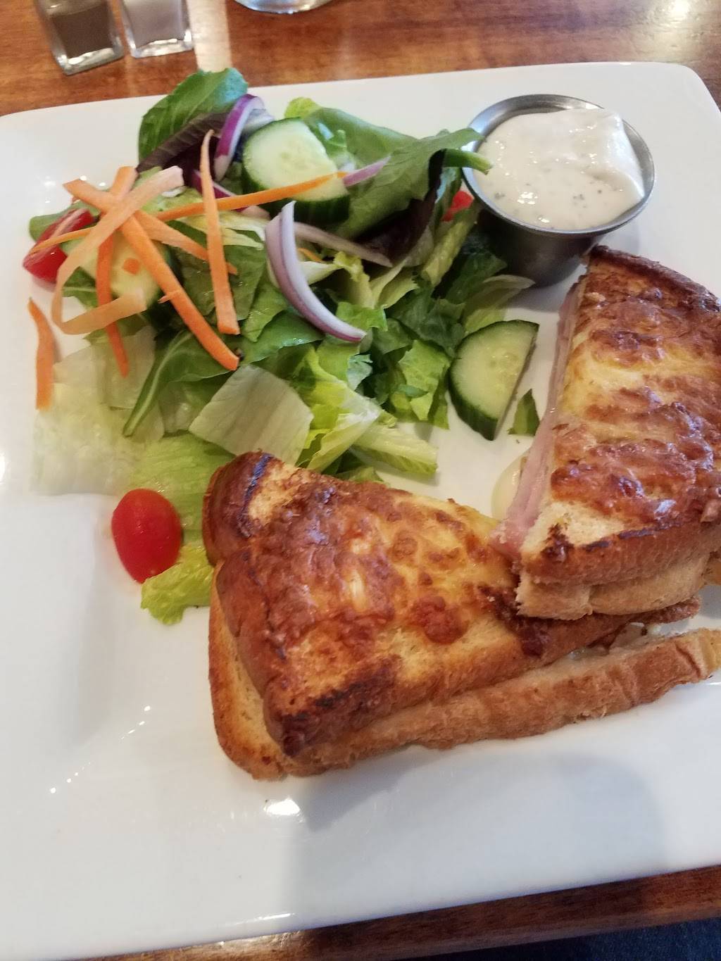 Cafe Lola Bistro | restaurant | 1805 N Roan St B-1, Johnson City, TN 37601, USA | 4239285652 OR +1 423-928-5652