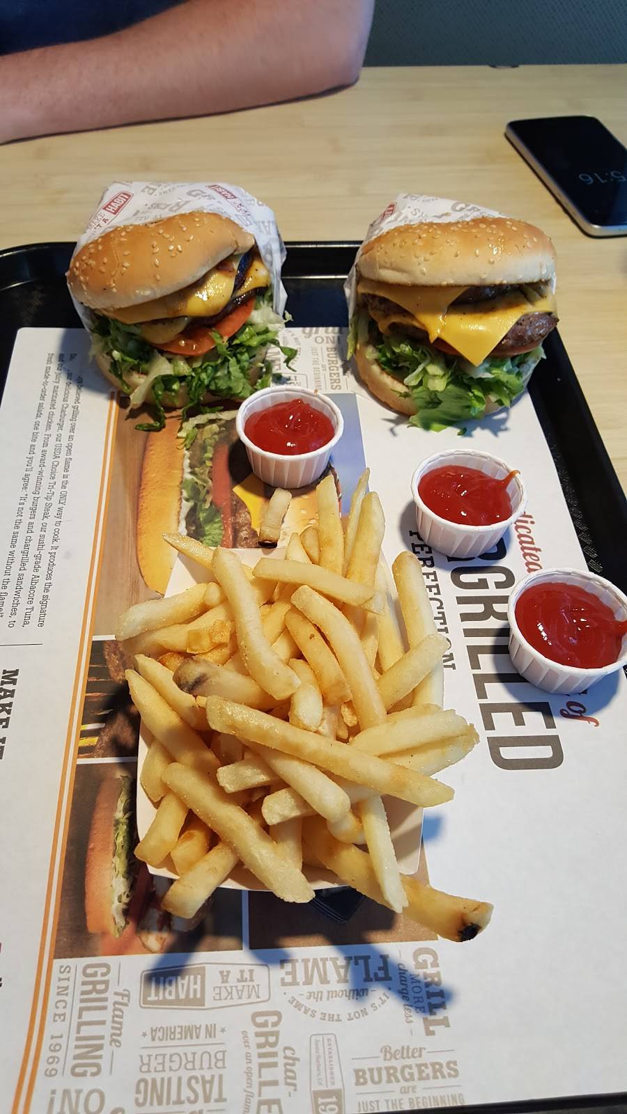 The Habit Burger Grill | restaurant | 2975 S Market St, Gilbert, AZ 85295, USA | 4807262089 OR +1 480-726-2089