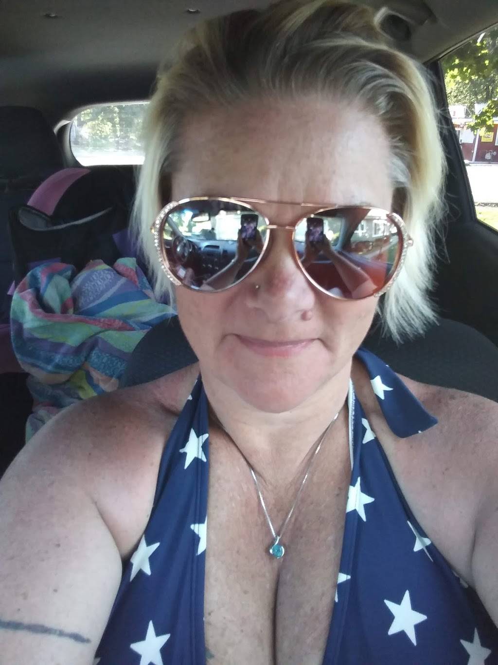 Lil Red Caboose | restaurant | 249 Sodus St, Clyde, NY 14433, USA | 3159239234 OR +1 315-923-9234