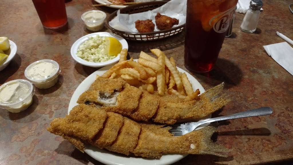 Catfish Cabin | restaurant | 8524 US-431, Albertville, AL 35950, USA | 2568788170 OR +1 256-878-8170