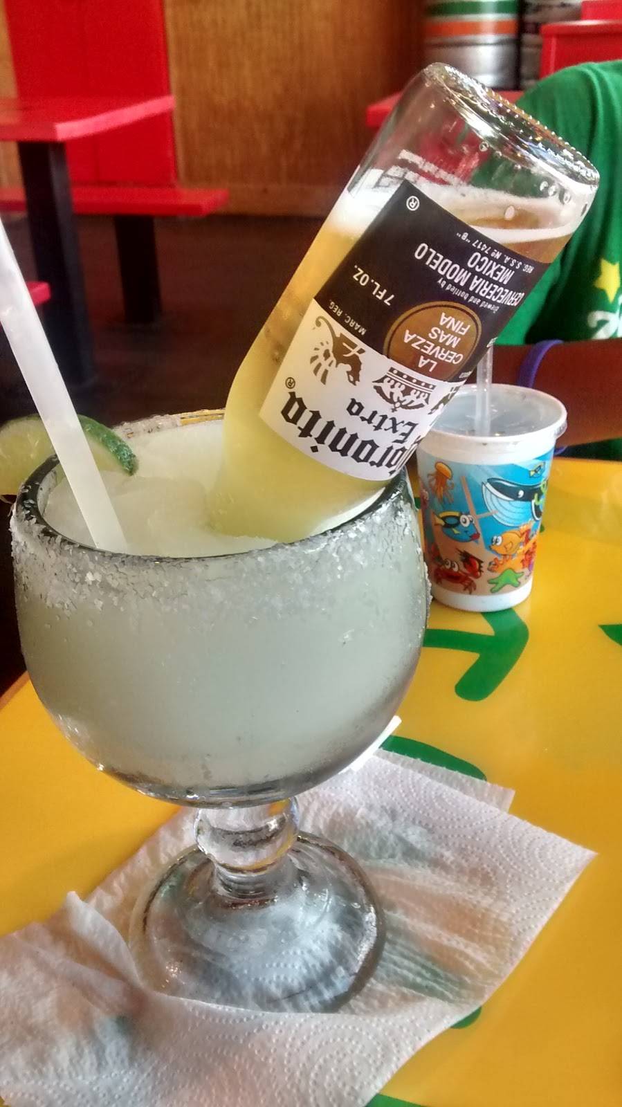 Fuzzys Taco Shop | restaurant | 265 N Lumpkin St, Athens, GA 30601, USA | 7063530305 OR +1 706-353-0305