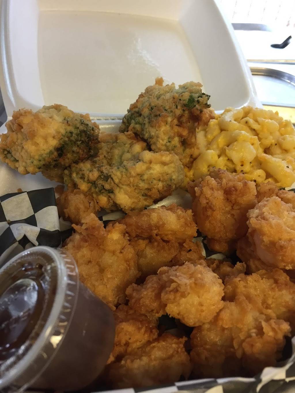 Webos Catering and BBQ Food Truck | restaurant | S 13th St, Wilmington, NC 28401, USA | 9105087860 OR +1 910-508-7860