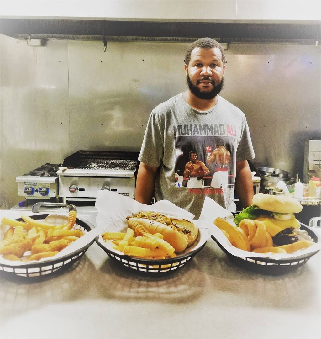 Philly Sports Bar & Grill | restaurant | 8116 S 84th St, La Vista, NE 68128, USA | 4023316112 OR +1 402-331-6112