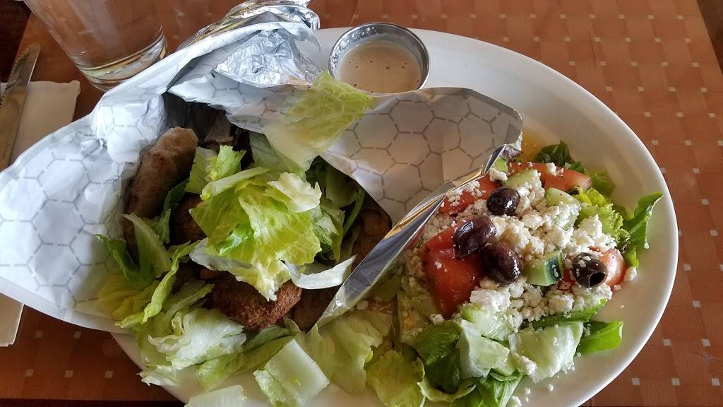 Gyrolicious | restaurant | 24a Jericho Turnpike, Jericho, NY 11753, USA | 5164275555 OR +1 516-427-5555