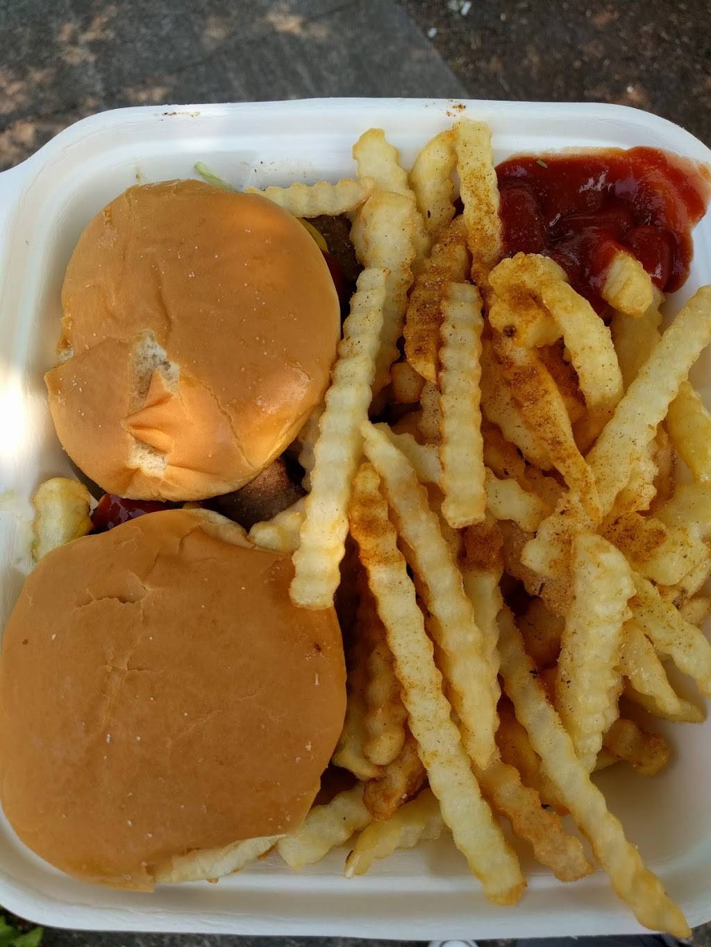 The Beaver Hut Dam Growlers | restaurant | 1603 NW Monroe Ave, Corvallis, OR 97330, USA | 5417522328 OR +1 541-752-2328