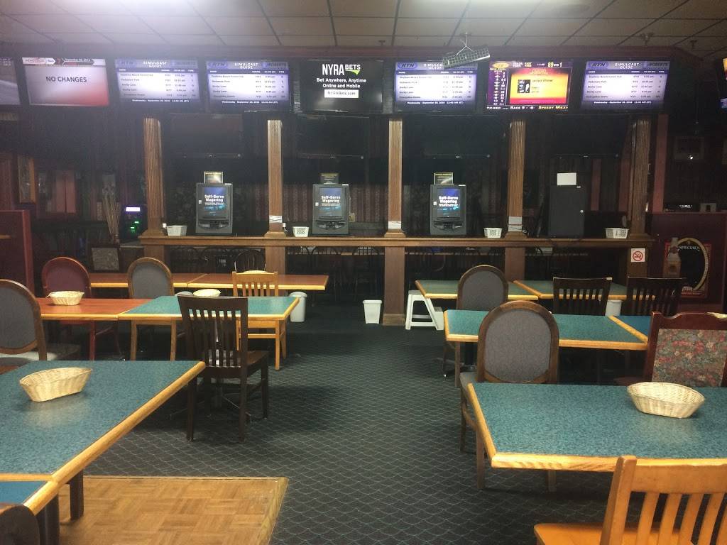 Adams Rib | restaurant | 1603 The Queensway, Etobicoke, ON M8Z 1V1, Canada | 4162522298 OR +1 416-252-2298