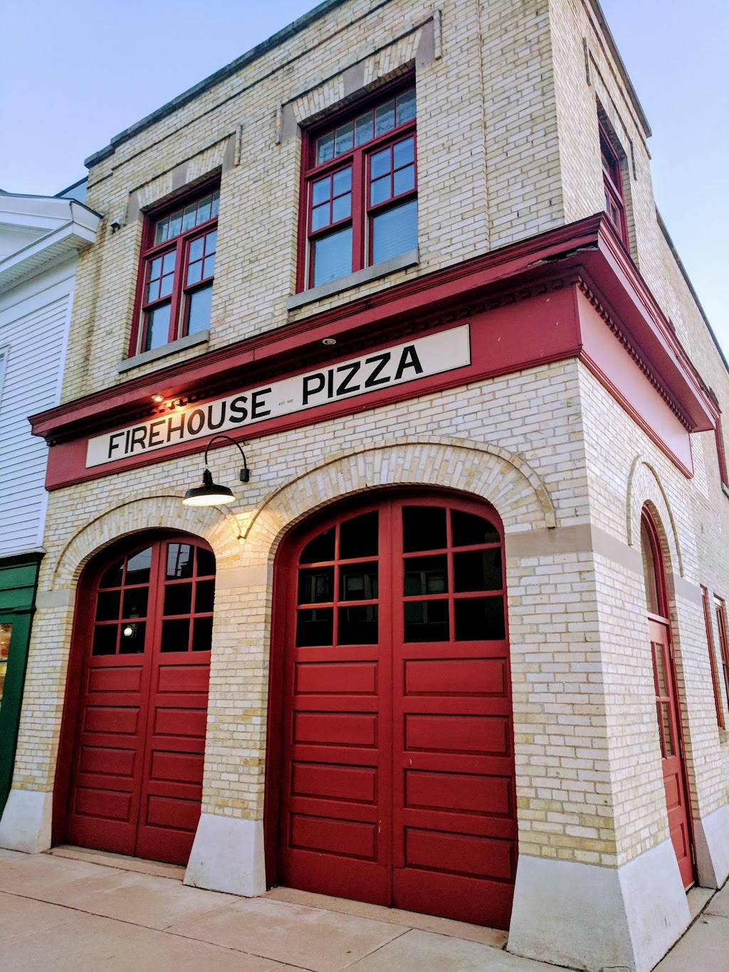 Falls Firehouse Pizza Inc | restaurant | 1335, 109 Maple St, Sheboygan Falls, WI 53085, USA | 9204678333 OR +1 920-467-8333
