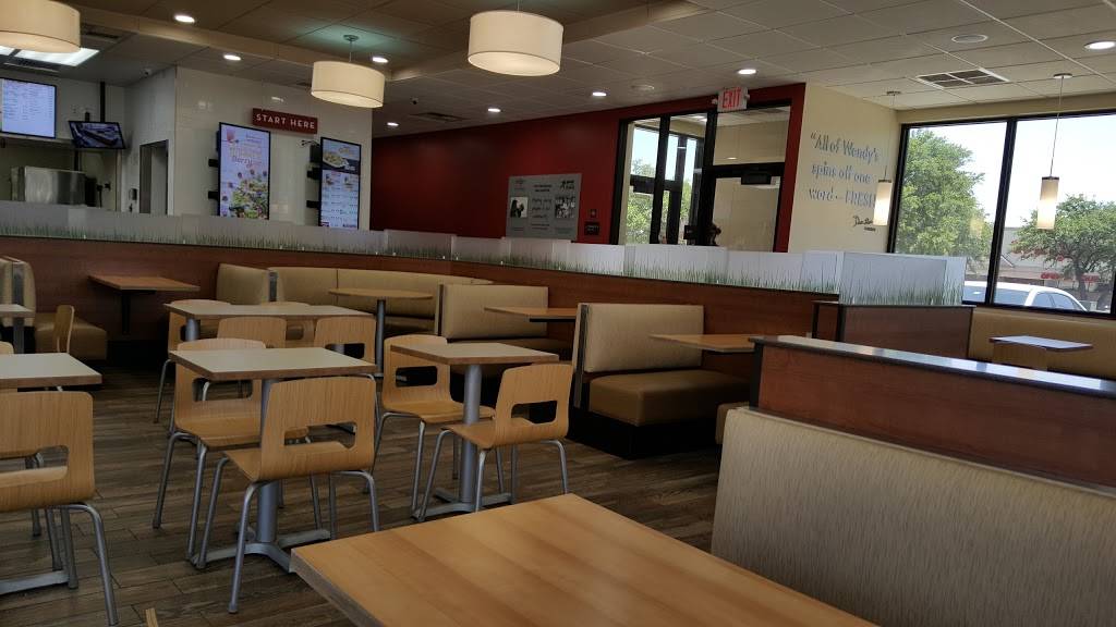 Wendys | restaurant | 810 N Bell Blvd, Cedar Park, TX 78613, USA | 5125962581 OR +1 512-596-2581