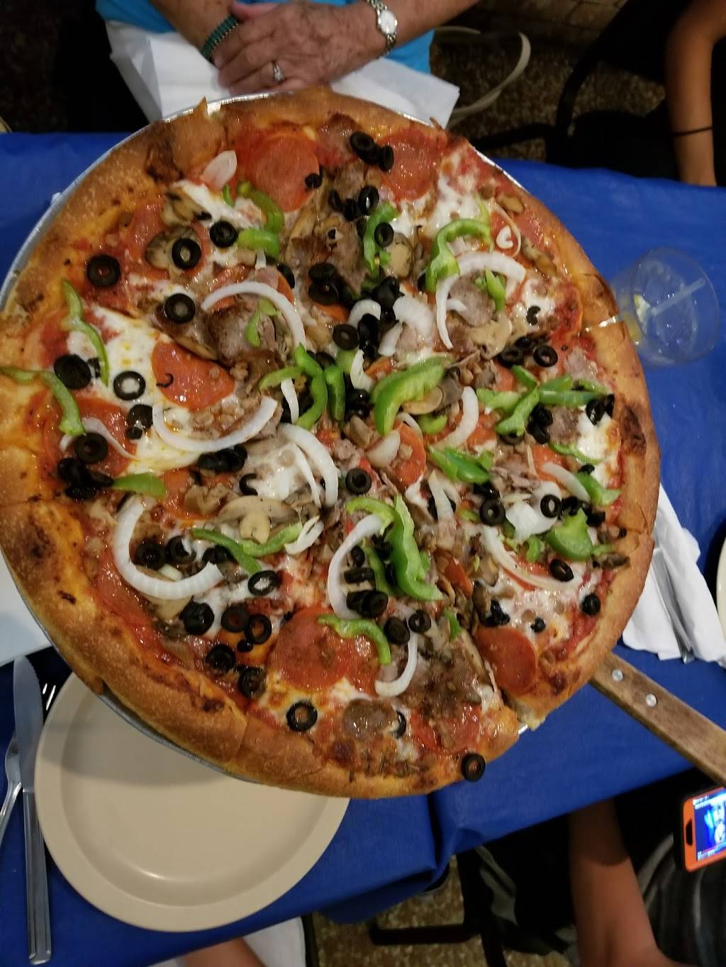 Napolis Restaurant & Pizza | restaurant | 13323 Jones Rd, Houston, TX 77070, USA | 2819555443 OR +1 281-955-5443