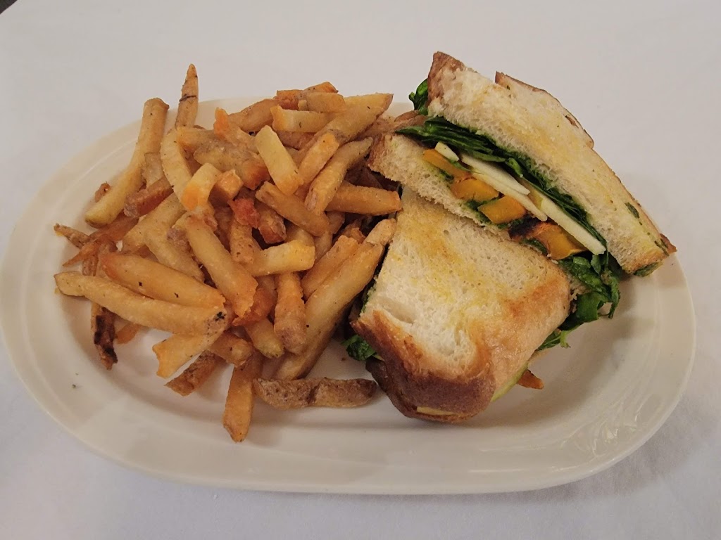 Quarry Tavern | restaurant | 21 Mechanic St, Tenants Harbor, ME 04860, USA | 2073728064 OR +1 207-372-8064