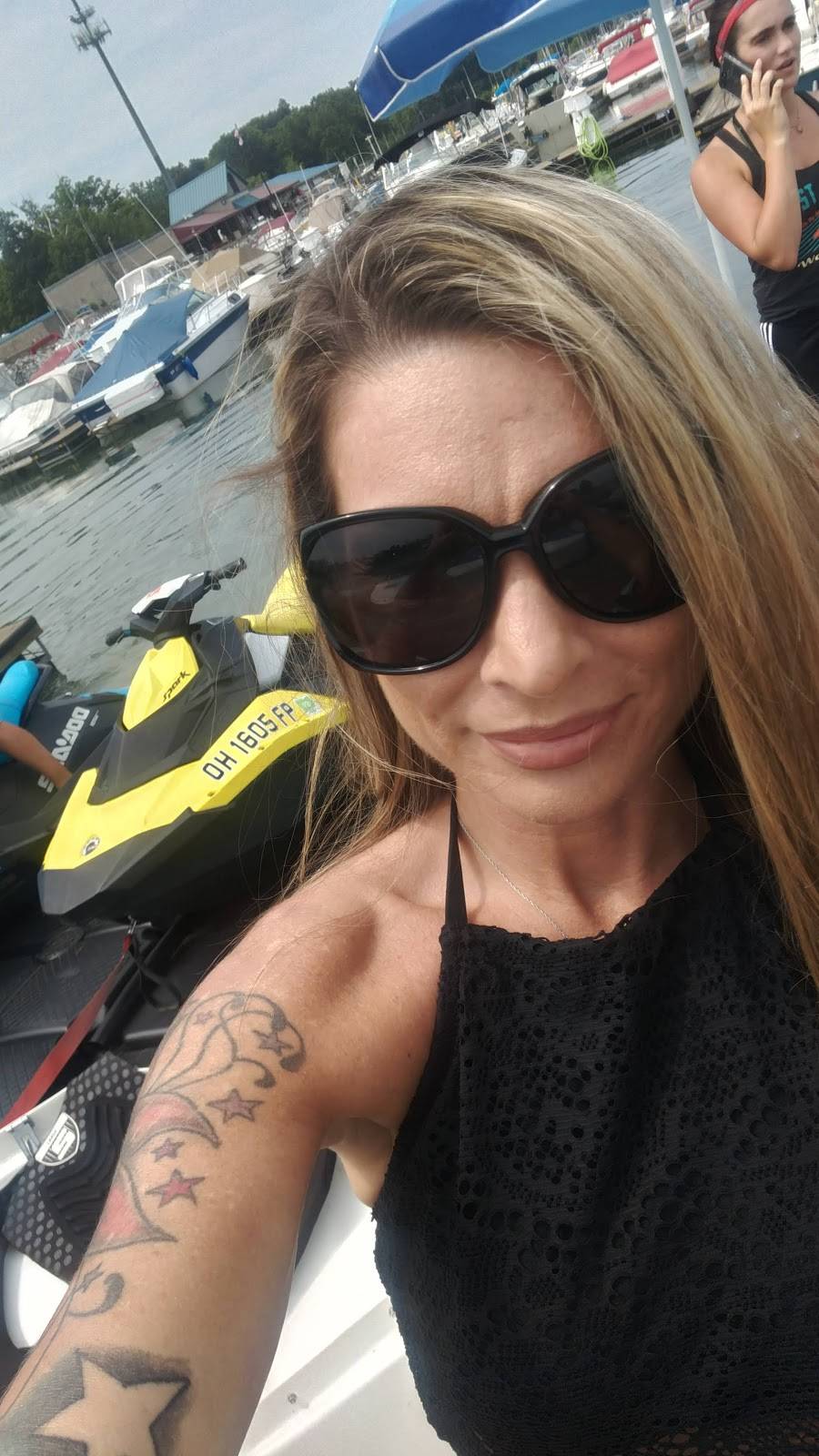 Best Coast Water Sports | meal takeaway | 4605 Padanarum Rd, Geneva, OH 44041, USA | 4404660333 OR +1 440-466-0333