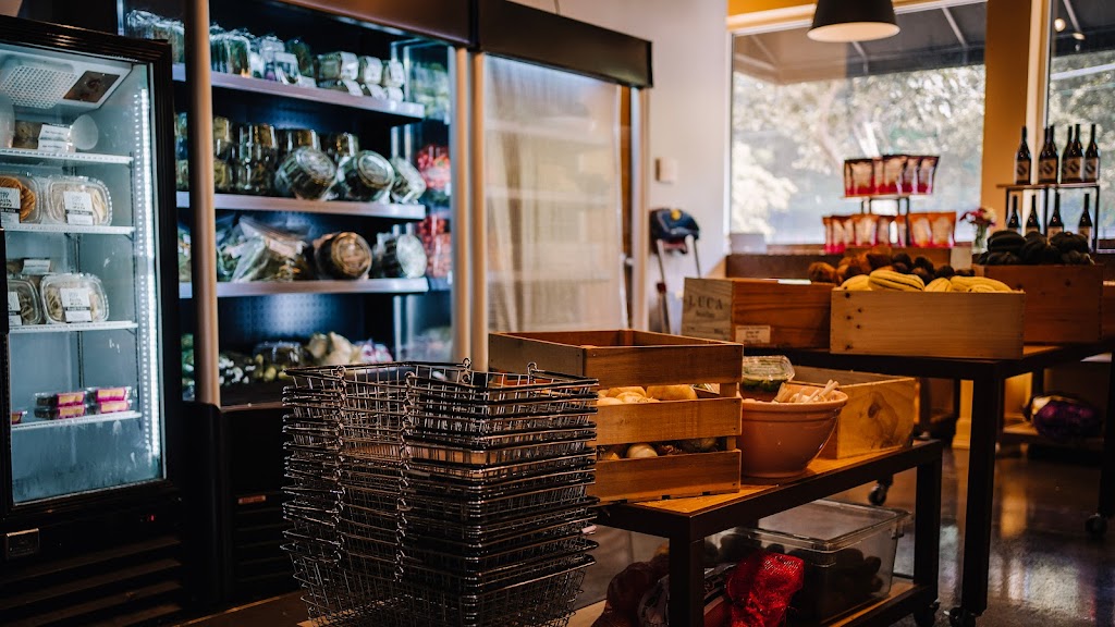 Dutchs | restaurant | 3378 Erie Ave, Cincinnati, OH 45208, USA | 5134078449 OR +1 513-407-8449