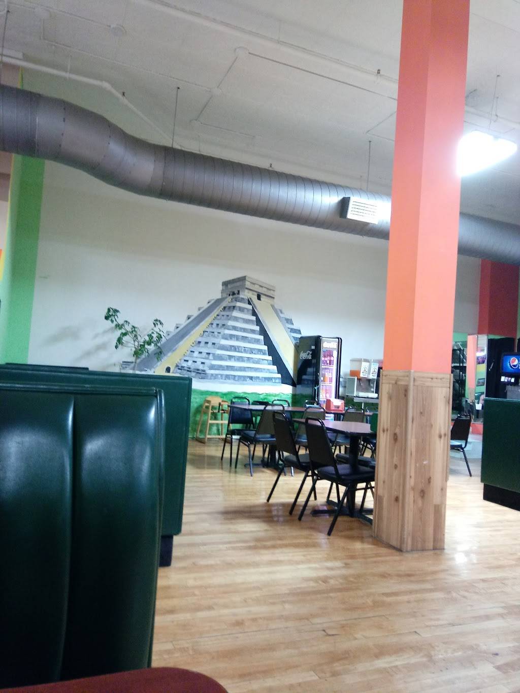 Azteca Market & Restaurant | restaurant | 103 W 3rd St, Grand Island, NE 68801, USA | 3083811035 OR +1 308-381-1035