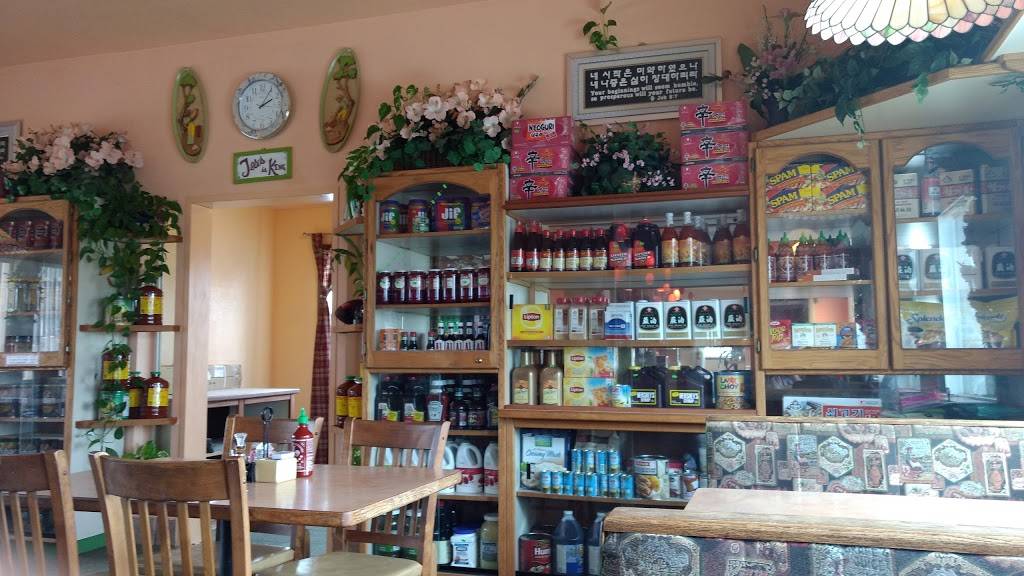 Sonjas Cafe | cafe | 202 Binghampton St W, Rainier, WA 98576, USA | 3604462525 OR +1 360-446-2525