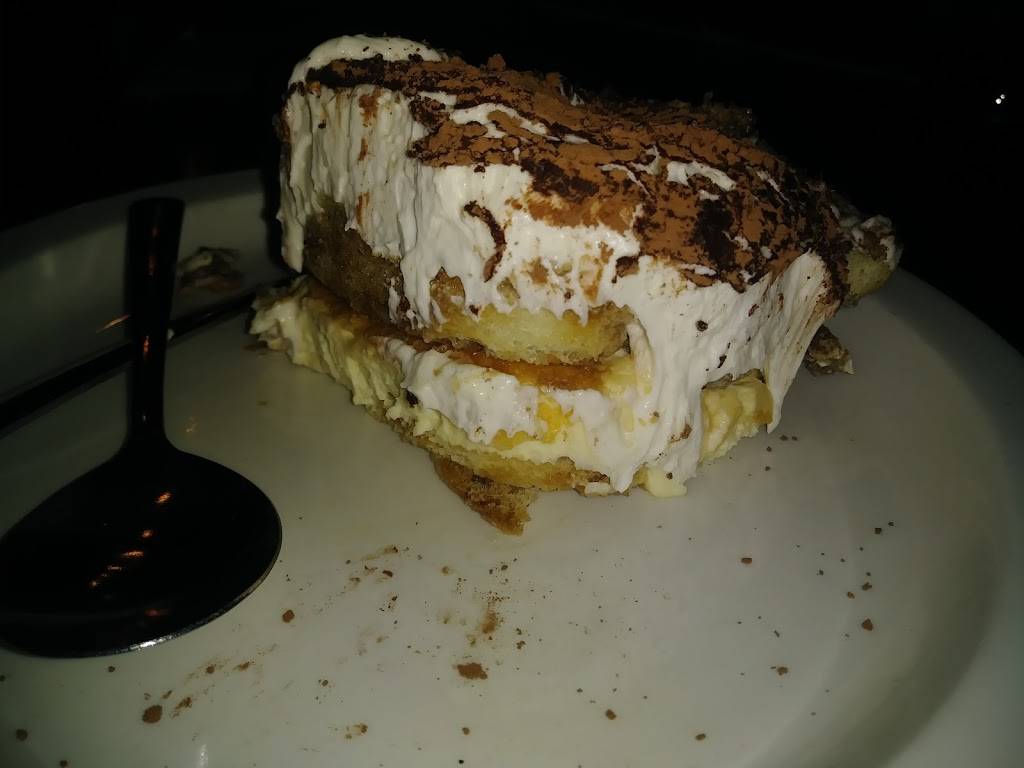 Patricks | restaurant | 4972 Park Ave, Memphis, TN 38117, USA | 9016822852 OR +1 901-682-2852