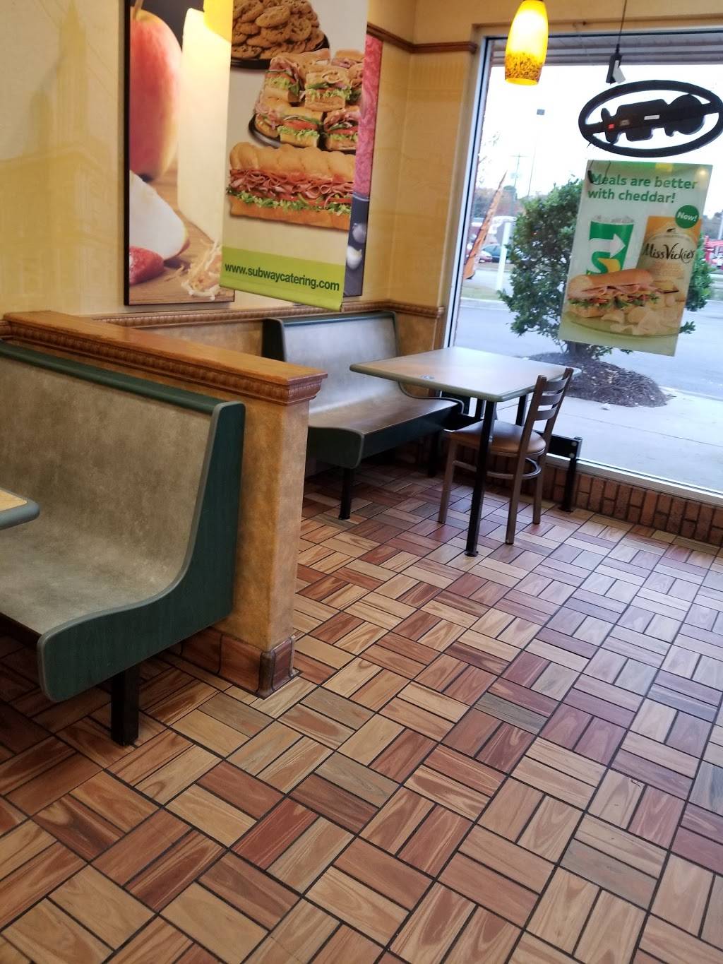Subway | restaurant | 4391 Dorchester Rd, North Charleston, SC 29405, USA | 8437478868 OR +1 843-747-8868