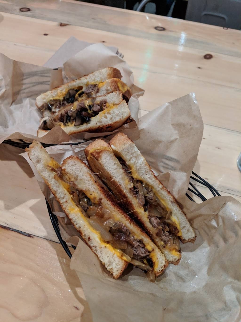 The American Dream | restaurant | 21058 Pacific Coast Hwy #130, Huntington Beach, CA 92648, USA | 7143741330 OR +1 714-374-1330