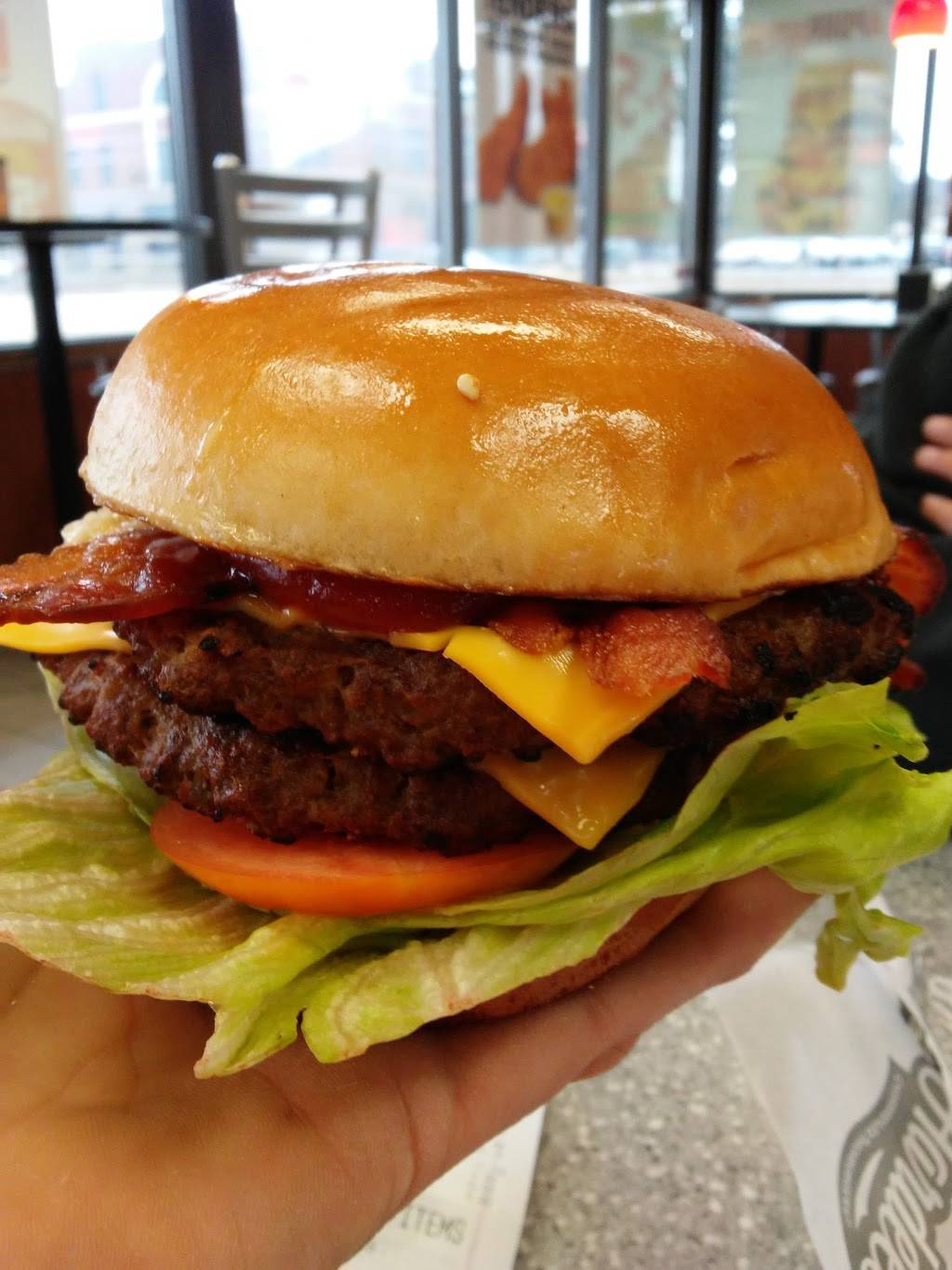 Hardees | restaurant | 2609 West Stewart Ave, Wausau, WI 54401, USA | 7158455506 OR +1 715-845-5506