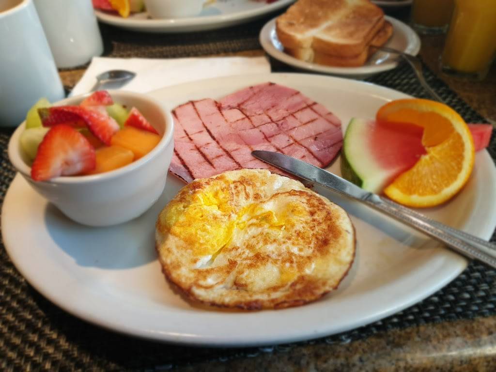 Point Loma Cafe | restaurant | 2304, 4865 N Harbor Dr, San Diego, CA 92106, USA | 6192260255 OR +1 619-226-0255