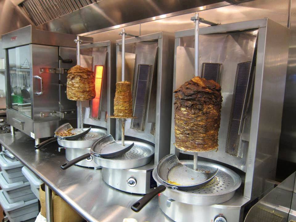 Gyro On Pita | restaurant | 91 Danbury Rd, Ridgefield, CT 06877, USA | 2034387100 OR +1 203-438-7100